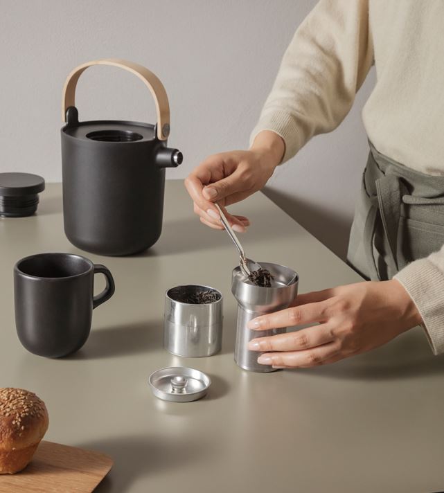 Nordic kitchen tea vacuum jug