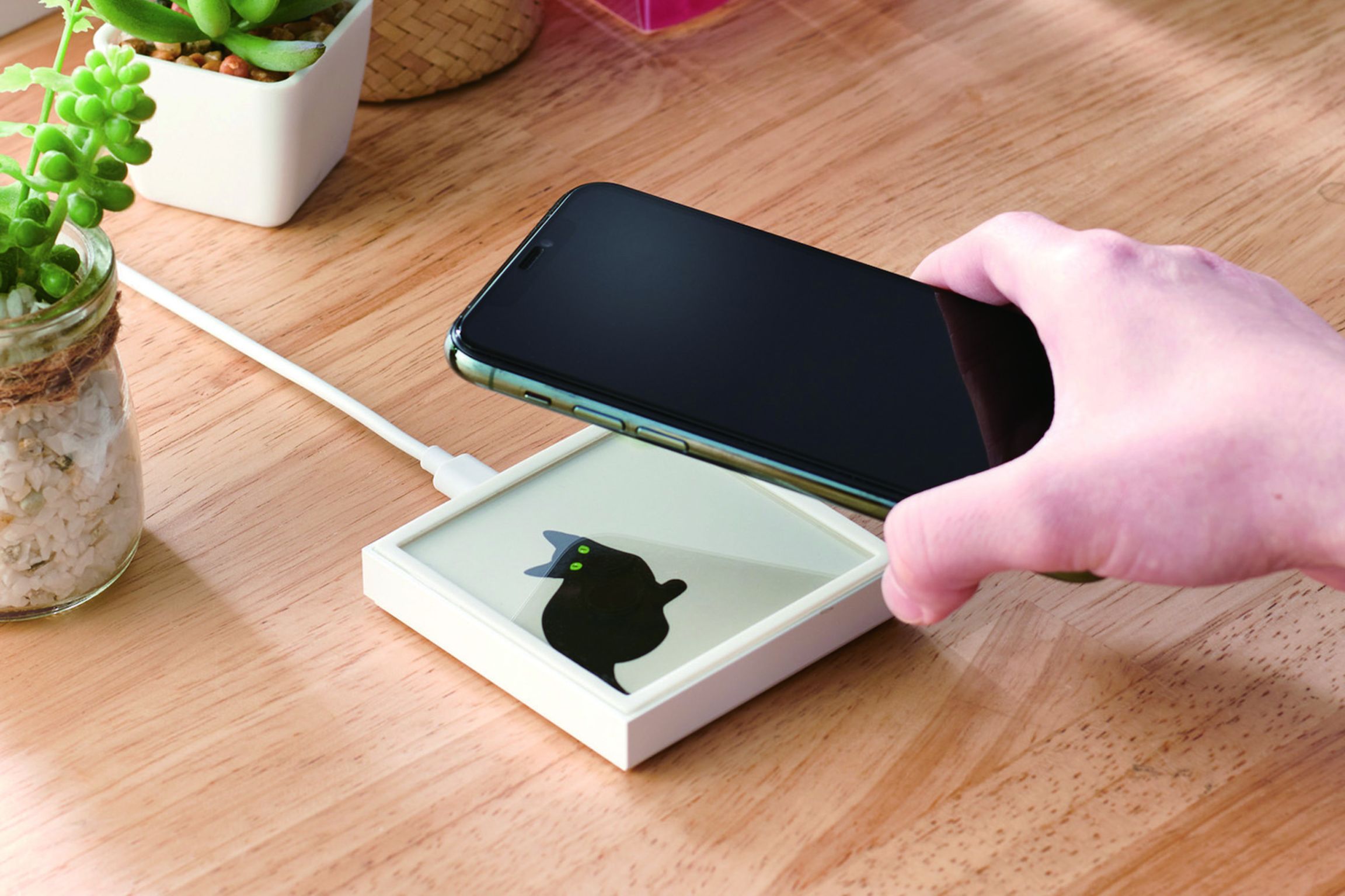 iF Design Wireless charger