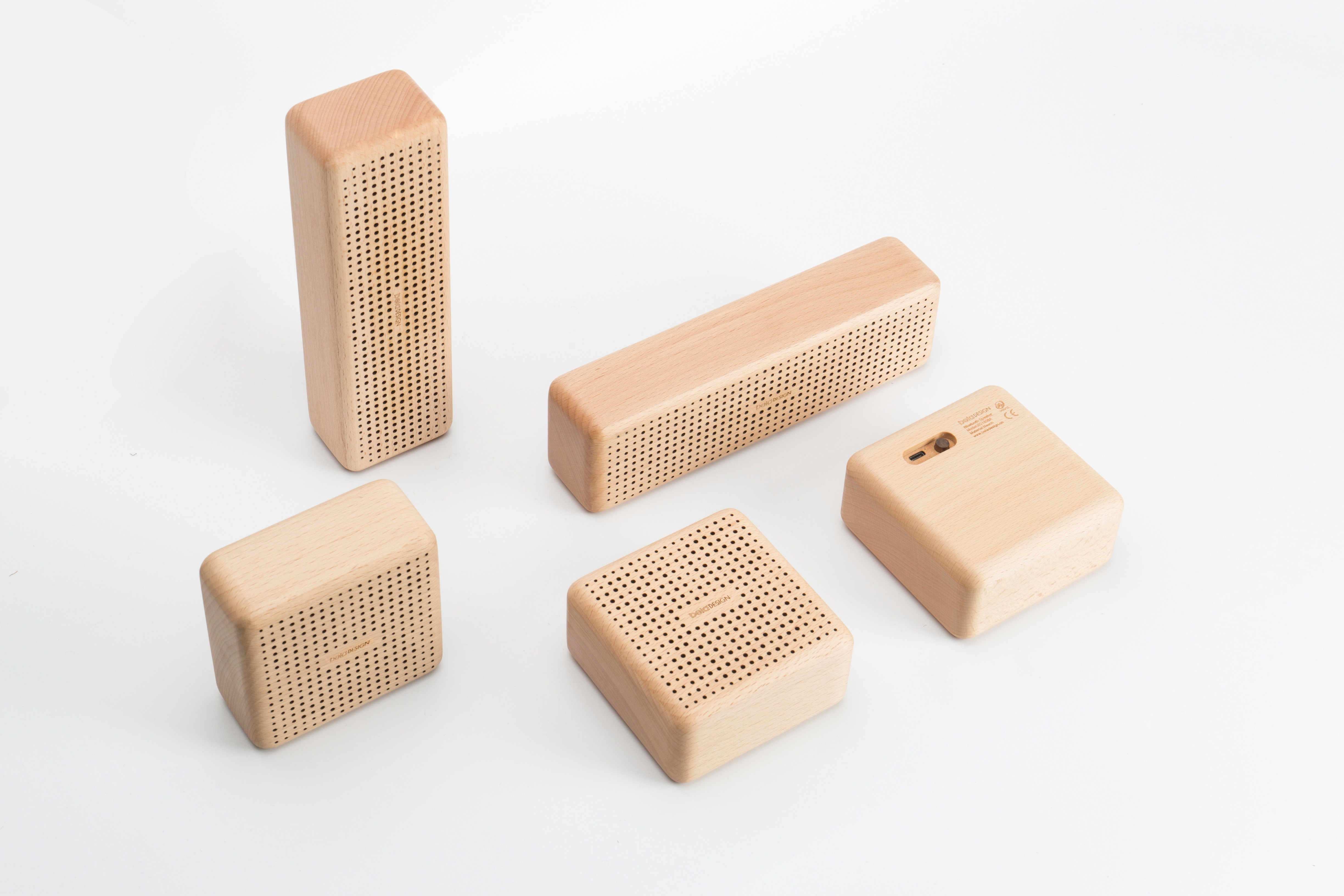 iF Design - wood bluetooth speaker