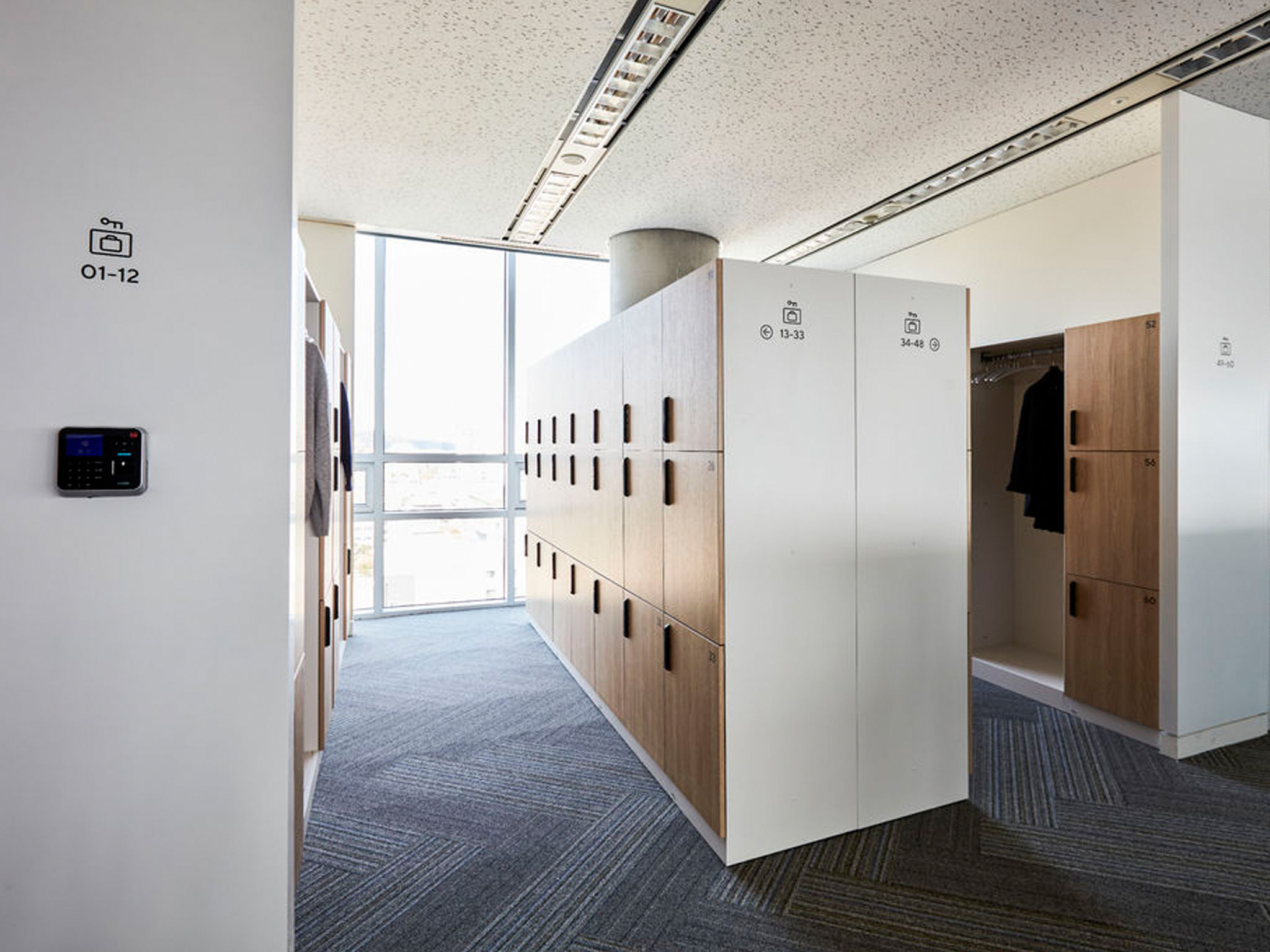 iF Design - SMART LOCKER