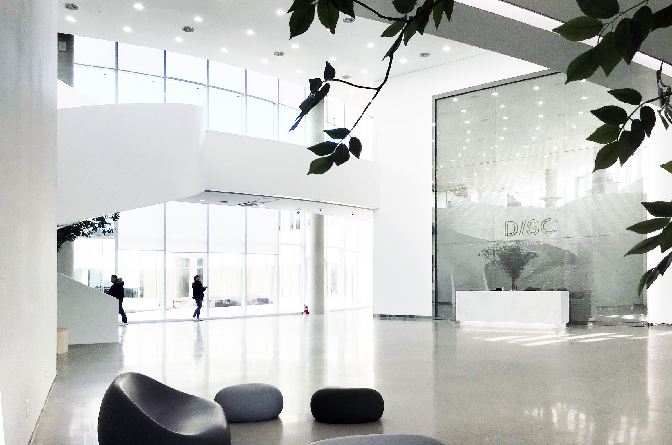 DISC (Descente Innovation Studio Complex)