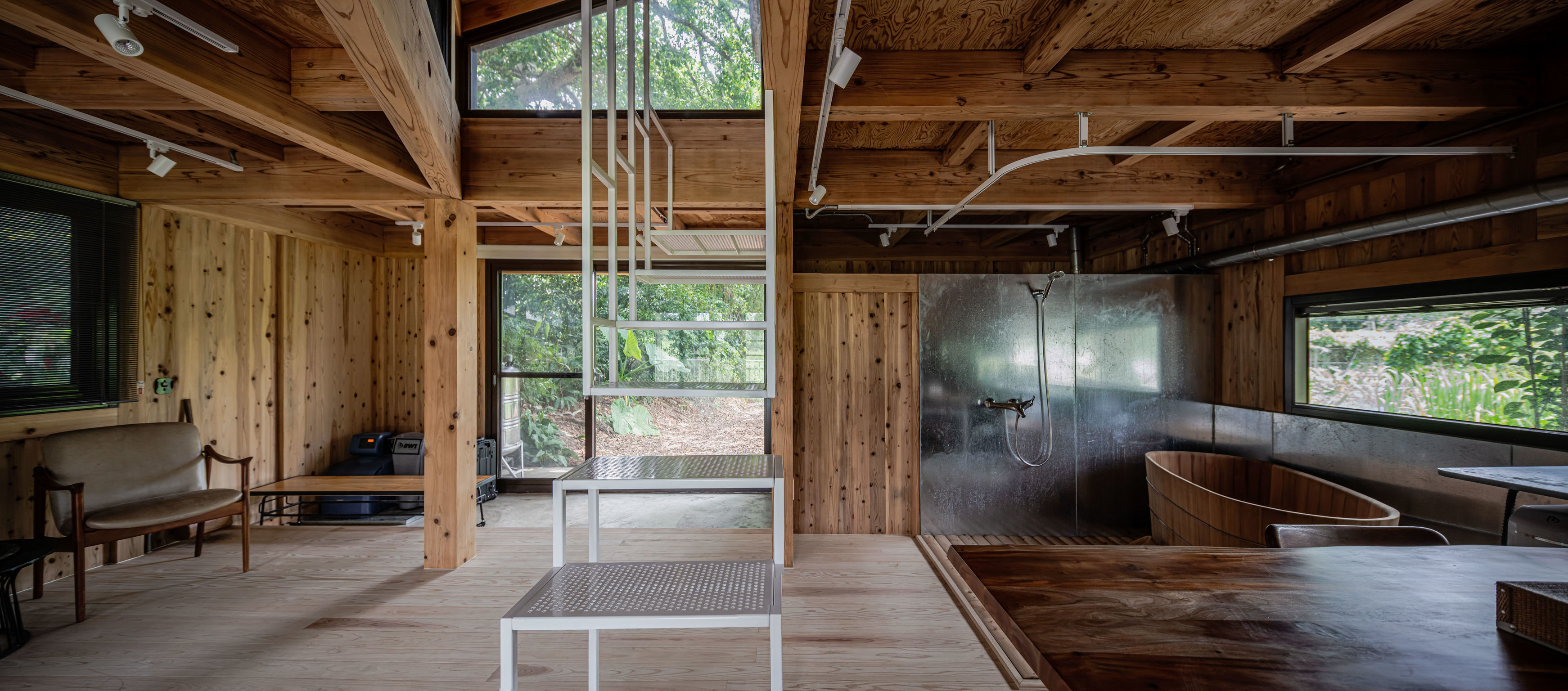House 1/2
